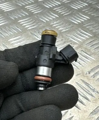 Volkswagen Caddy Fuel injector 06G906039 0280158802