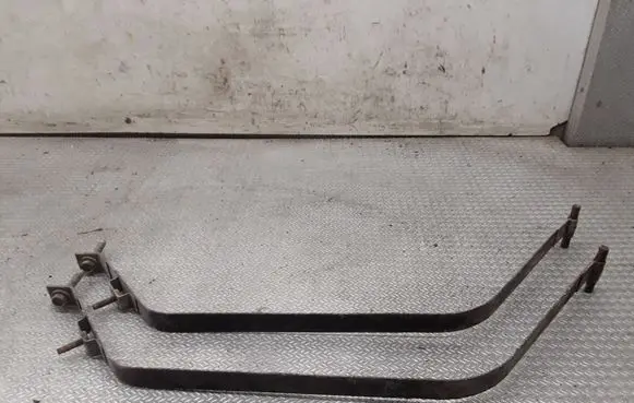 Jeep Patriot Fuel tank mounting bracket 