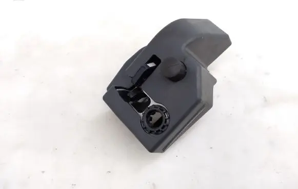 Loading door lock