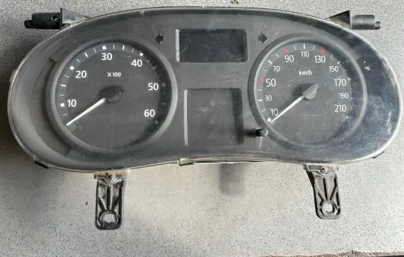 Renault Trafic II (X83) Speedometer (instrument cluster) P8200283194D 281123748 NS8404654W