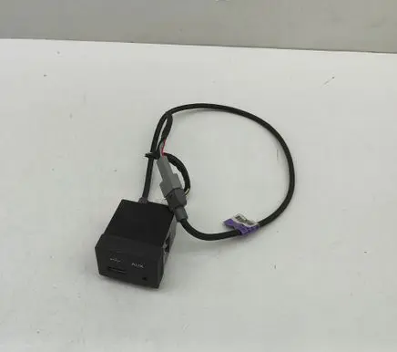 SsangYong Rexton AUX in-socket connector 8920008400