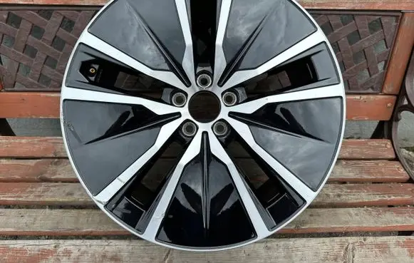 Volvo XC90 R19 alloy rim 
