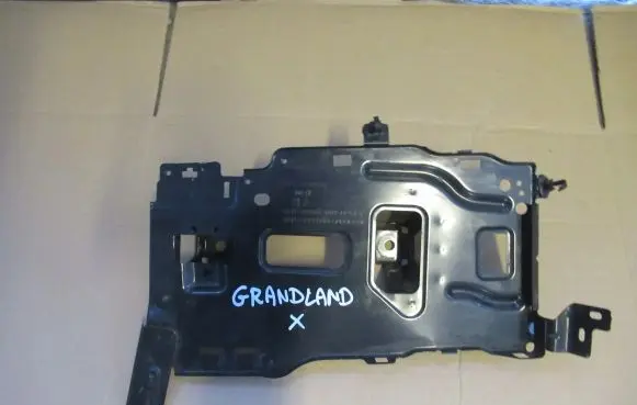 Opel Grandland X Battery tray 