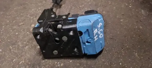 Volvo S60 Front door lock