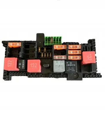 Mercedes-Benz C W205 Fuse box set A0009822923