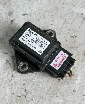 Mercedes-Benz E W211 ESP acceleration yaw rate sensor A0025426618 0015166 0265005246