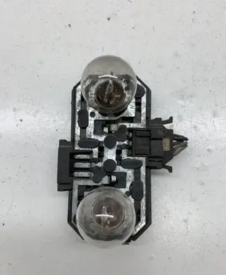 Volkswagen PASSAT B4 Tail light bulb cover holder 3A5945259