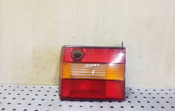 Volkswagen PASSAT B4 Tailgate rear/tail lights 3A5945108