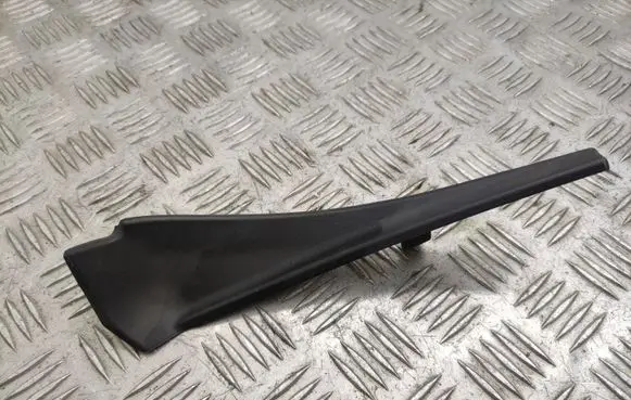 Nissan X-Trail T32 Windshield trim 668944CL0A