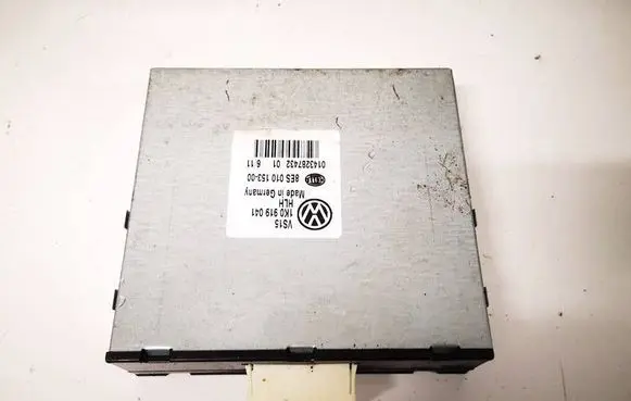 Volkswagen Tiguan Other control units/modules 1K0919041 8ES01015300