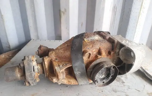 BMW 3 E90 E91 Rear differential 7556674