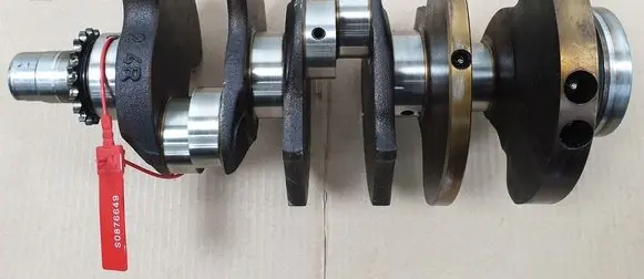 Audi A6 S6 C5 4B Crankshaft 