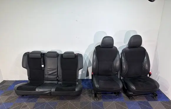 Seat set