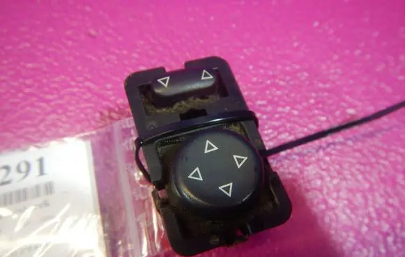 Peugeot 406 Wing mirror switch 