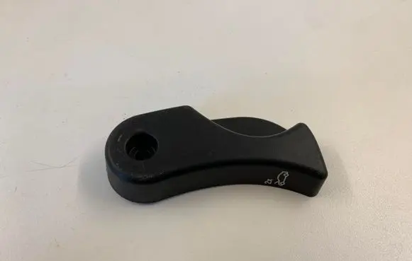 BMW 4 F32 F33 Engine bonnet (hood) release handle 7309606