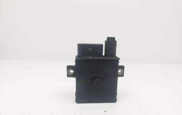 Jeep Grand Cherokee (WK) Glow plug pre-heat relay A6421530379