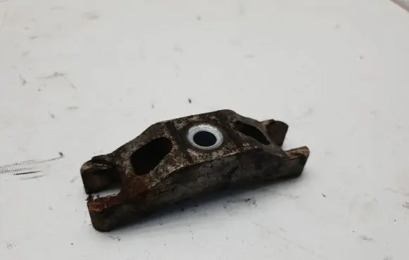 Volkswagen Crafter Fuel Injector clamp holder