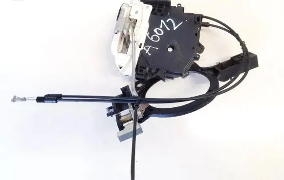 Mitsubishi Lancer X Front door lock