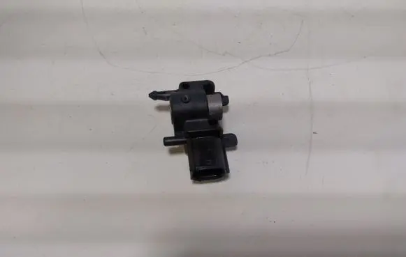Hyundai Santa Fe Airbag deployment crash/impact sensor 959202B200