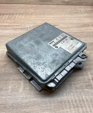 BMW 5 E39 Engine control unit/module ECU 2247072 0281001373
