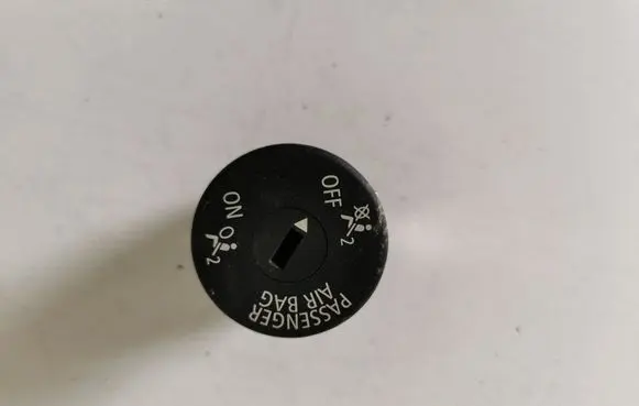 BMW X6 E71 Passenger airbag on/off switch 9198886
