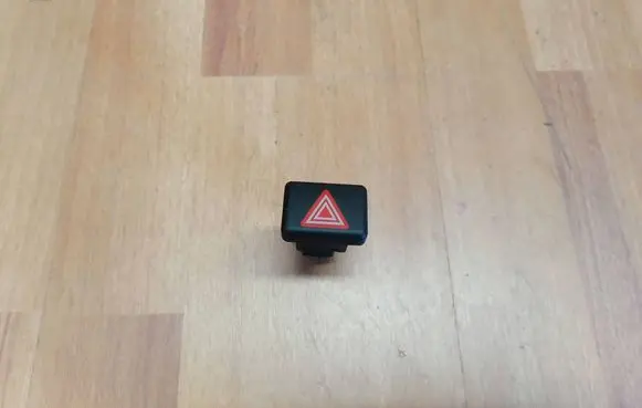 Audi A4 S4 B7 8E 8H Hazard light switch 8E0941509