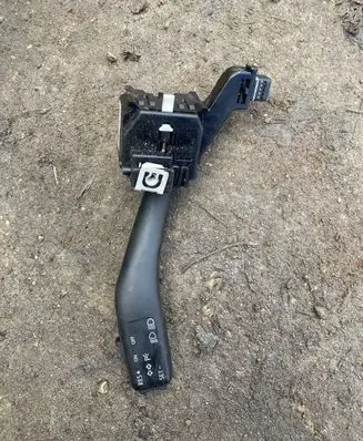 Volkswagen Golf V Indicator stalk