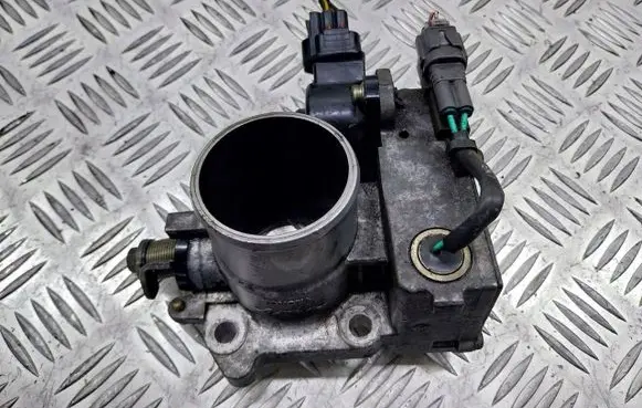 Toyota Corolla E120 E130 Throttle valve position sensor 89672-21020