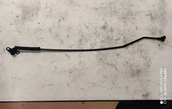 Hyundai i30 Engine bonnet/hood prop rod/strut 