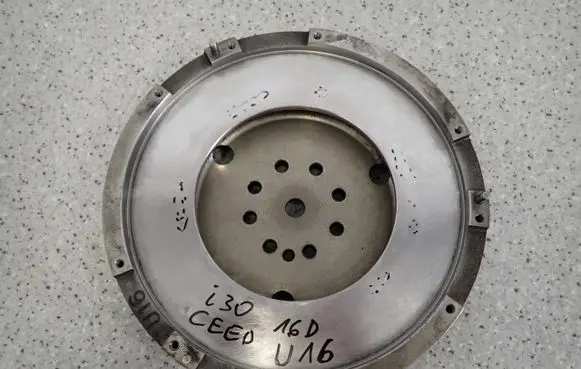 Hyundai i30 Dual mass flywheel 