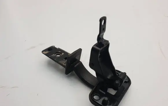 Volvo XC70 Tailgate/trunk/boot hinge 31218425 AA8SAUK1