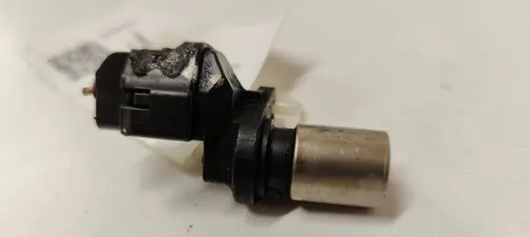 Toyota Avensis T250 Crankshaft position sensor 9091905012 0296000251