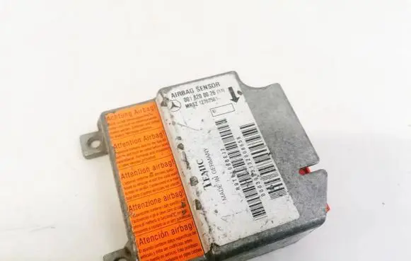 Mercedes-Benz E W210 Airbag control unit/module 0018200026 12767501