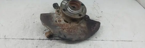 Volkswagen PASSAT B3 Front wheel hub spindle knuckle