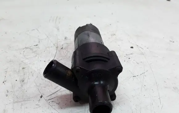 Mercedes-Benz Vito Viano W638 Webasto circulation pump for autonomous heater 0018351364