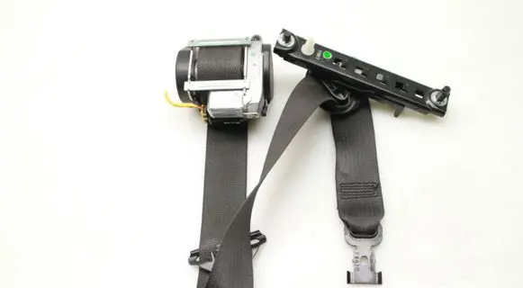 Chevrolet Orlando Front seatbelt 13297103