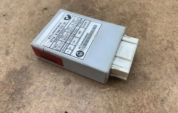 BMW 5 E60 E61 Suspension control unit/module 6784314 37146784314 37146769834