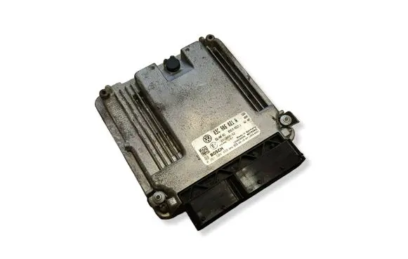 Volkswagen PASSAT B6 Engine control unit/module 03C906021A 03G906021 0261S04469