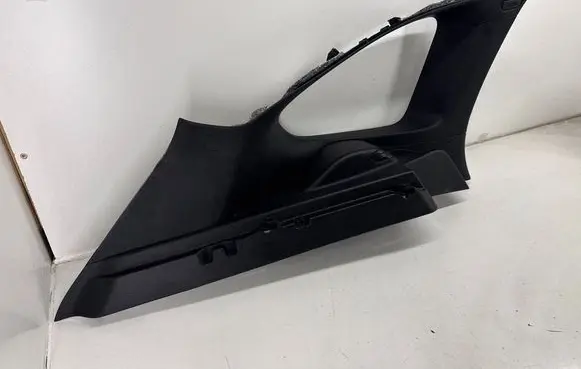 BMW X1 F48 F49 (C) pillar trim 7332819 51437332819