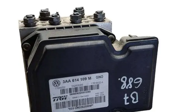 Volkswagen PASSAT B7 ABS Pump 3AA614109M 54085806B 17654032
