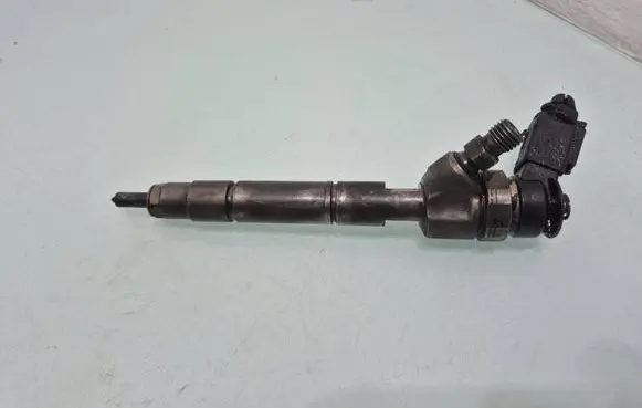 Mercedes-Benz B W245 Fuel injector A6400700787