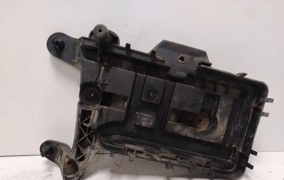 Volkswagen Touran I Battery box tray 1K0915333B