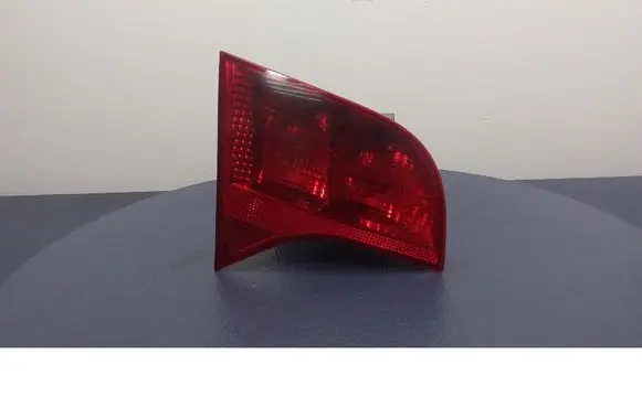 Audi A4 S4 B7 8E 8H Rear/tail lights 8E9945093
