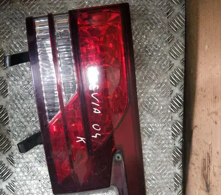 Toyota Previa (XR30, XR40) II Tailgate rear/tail lights