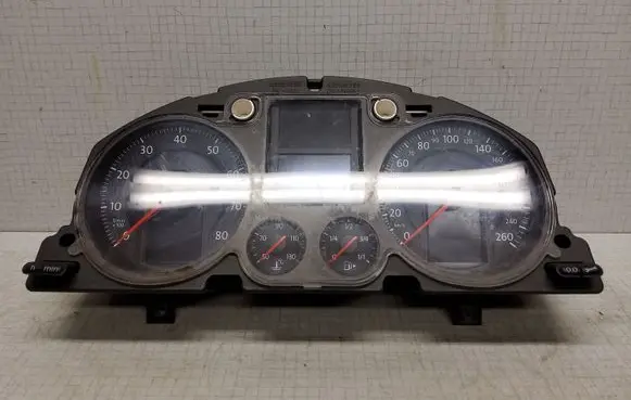 Volkswagen PASSAT B6 Speedometer (instrument cluster) A2C53145550 A2C53117396 A2C53042108