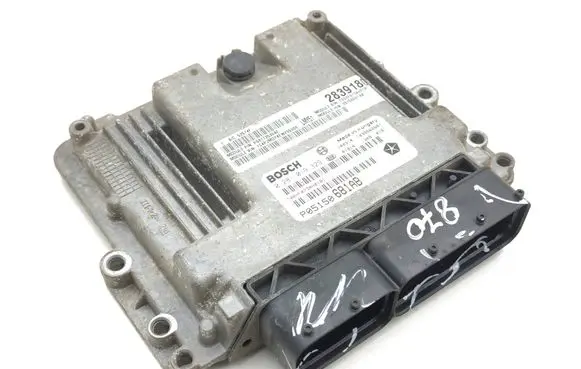 Jeep Cherokee Engine control unit/module 0281019329 1039S62687