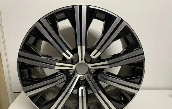 Volvo XC90 R20 alloy rim 31680217