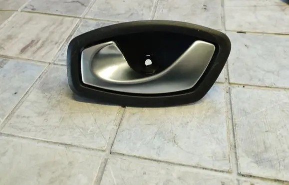 Renault Megane III Front door interior handle 826730001R