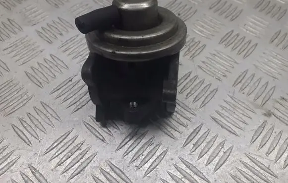 Skoda Fabia Mk1 (6Y) EGR valve 045129637A