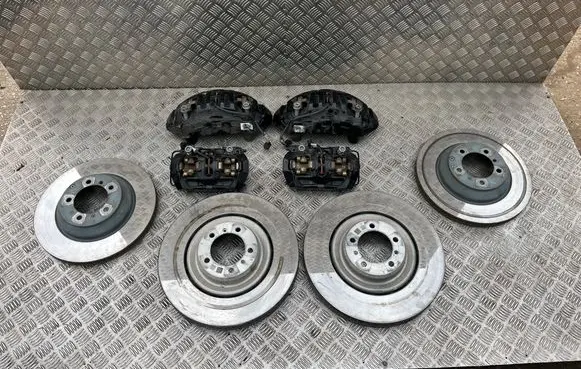 Porsche Taycan 9J1 Brake discs and calipers set 9J1615105AT 9J1615403AL 9J1615404AL